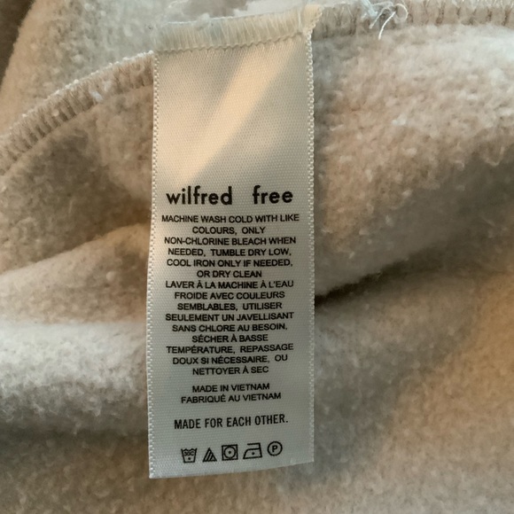 Aritzia Wilfred Free Oversize Crew - Picture 6 of 7